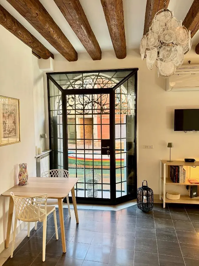 Apartment Ca Penini - Canal View Venice